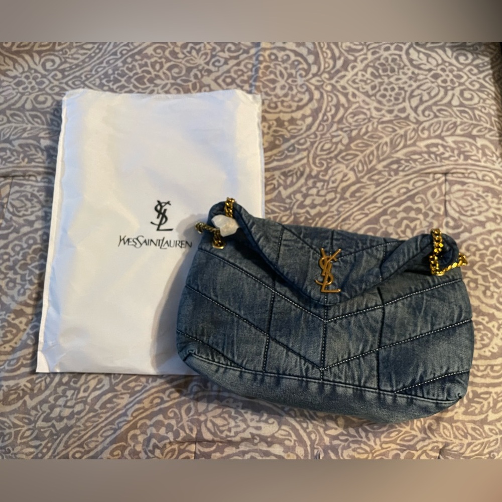 DH Gate Purse
